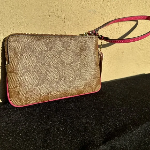 NWT Coach Signature Brown and Pink Wristlet - Picture 3 of 4